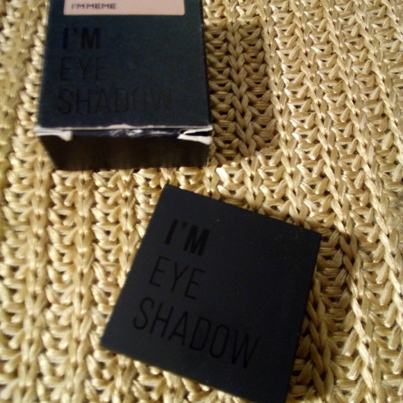 ATTN: PICK 5 FOR 25 I'M MEME EYESHADOW - Picture 3 of 4